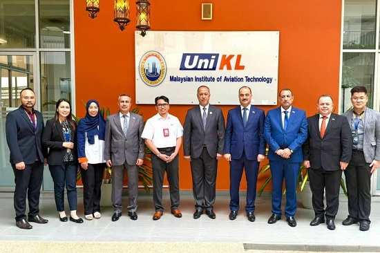 مدير مركز اعالي الفرات ممثلاً للمراكز البحثية في وفد رسمي الى ماليزيا